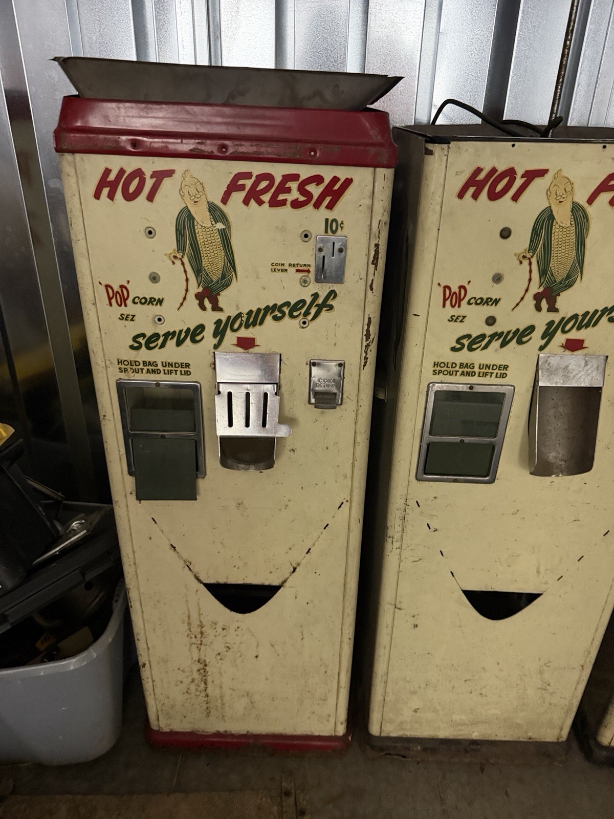 Pop Corn Sez Lot Of 4 Machines For Parts Only. 1948  vending MachinePick Up Only