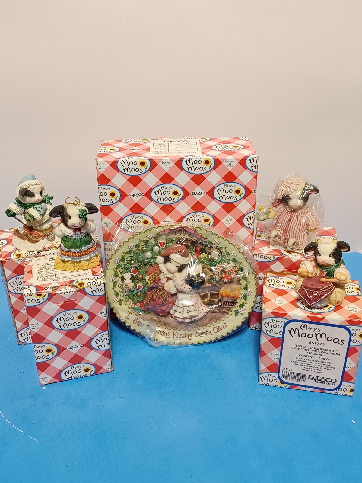 NEW ~Set of 5 Vintage Mary's Moo Moos Christmas Winter Holiday Figures 1999, 94