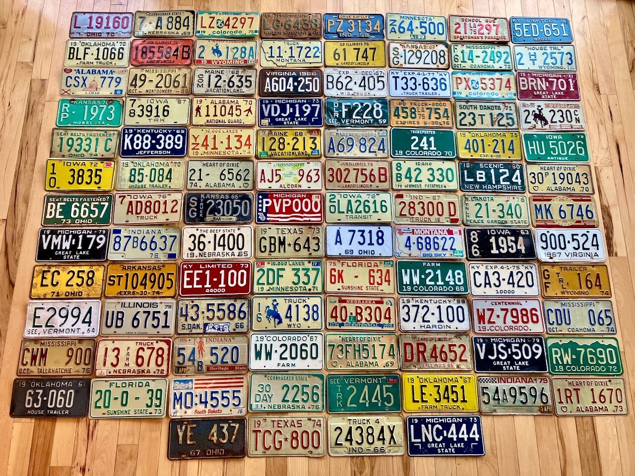 1979 & Older Rustic Vintage Lot of 100 License Plates