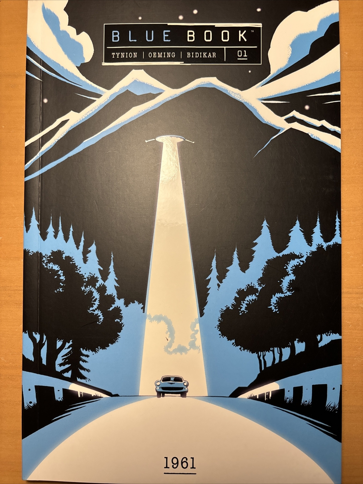 Blue Book Volume 1: 1961 Tynion IV, James