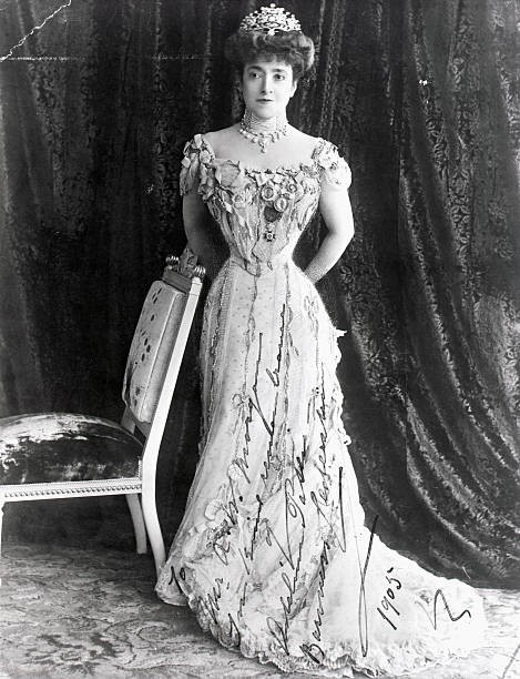 Adelina Patti famed Italian coloratura soprano Full length portrai- Old Photo
