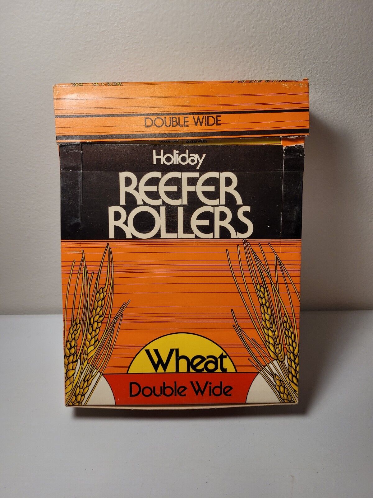 Reefer Rollers Holiday Tobacciana Vintage Box Of Papers 