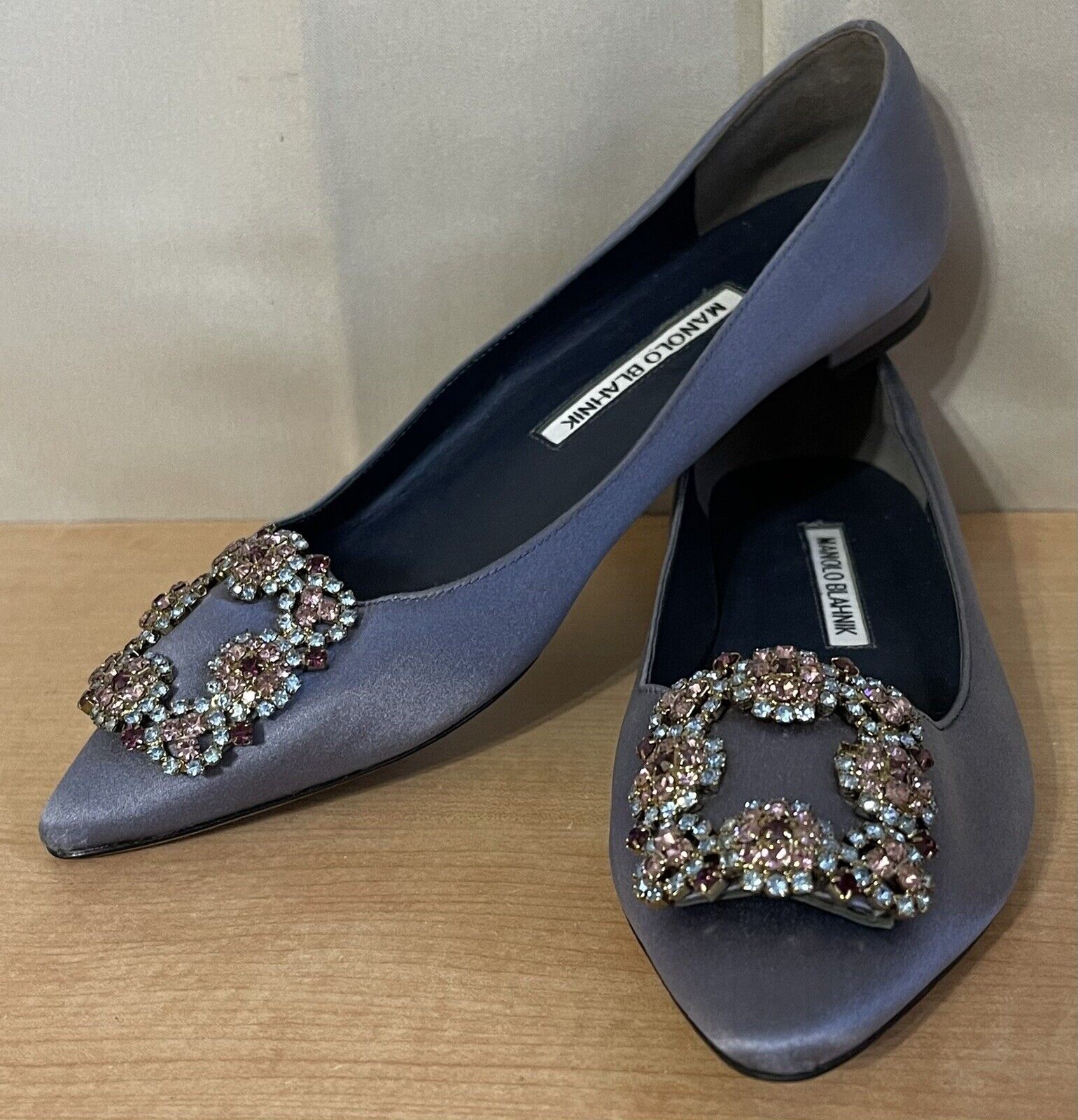 Manolo Blahnik Hangisi Gray Satin Embellished Flats Ballerina Shoes Sz.37 US 7