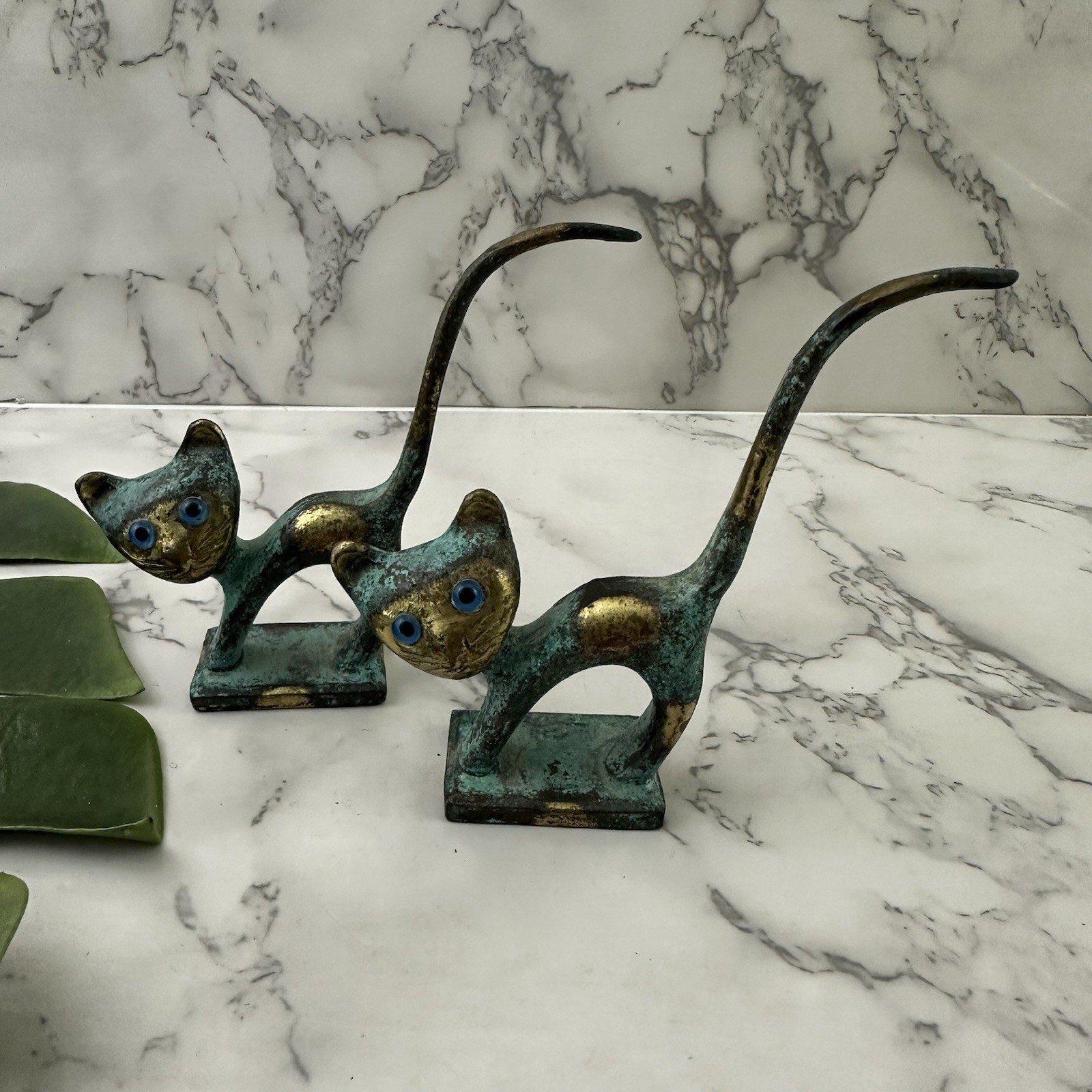 Vintage Mid Century Cat Ring Holder Figurine Set Bronze Walter Bosse Style Metal