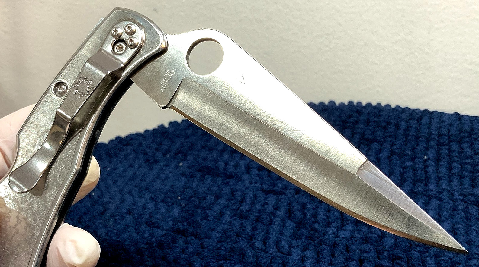 Spyderco *POLICE* (New *2026*) Large Folder (C07P) Modern Folding Knife