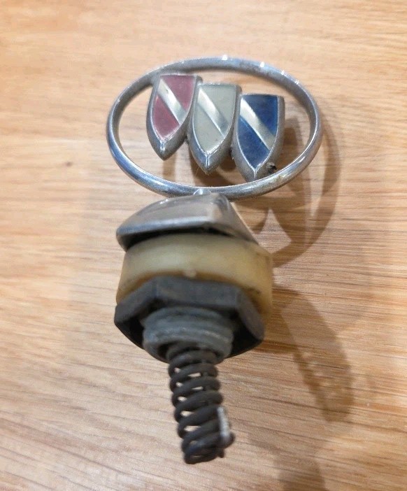 Vintage 1980s Buick Hood Ornament Emblem Automotive Auto Vehicle Gwneral Motors 