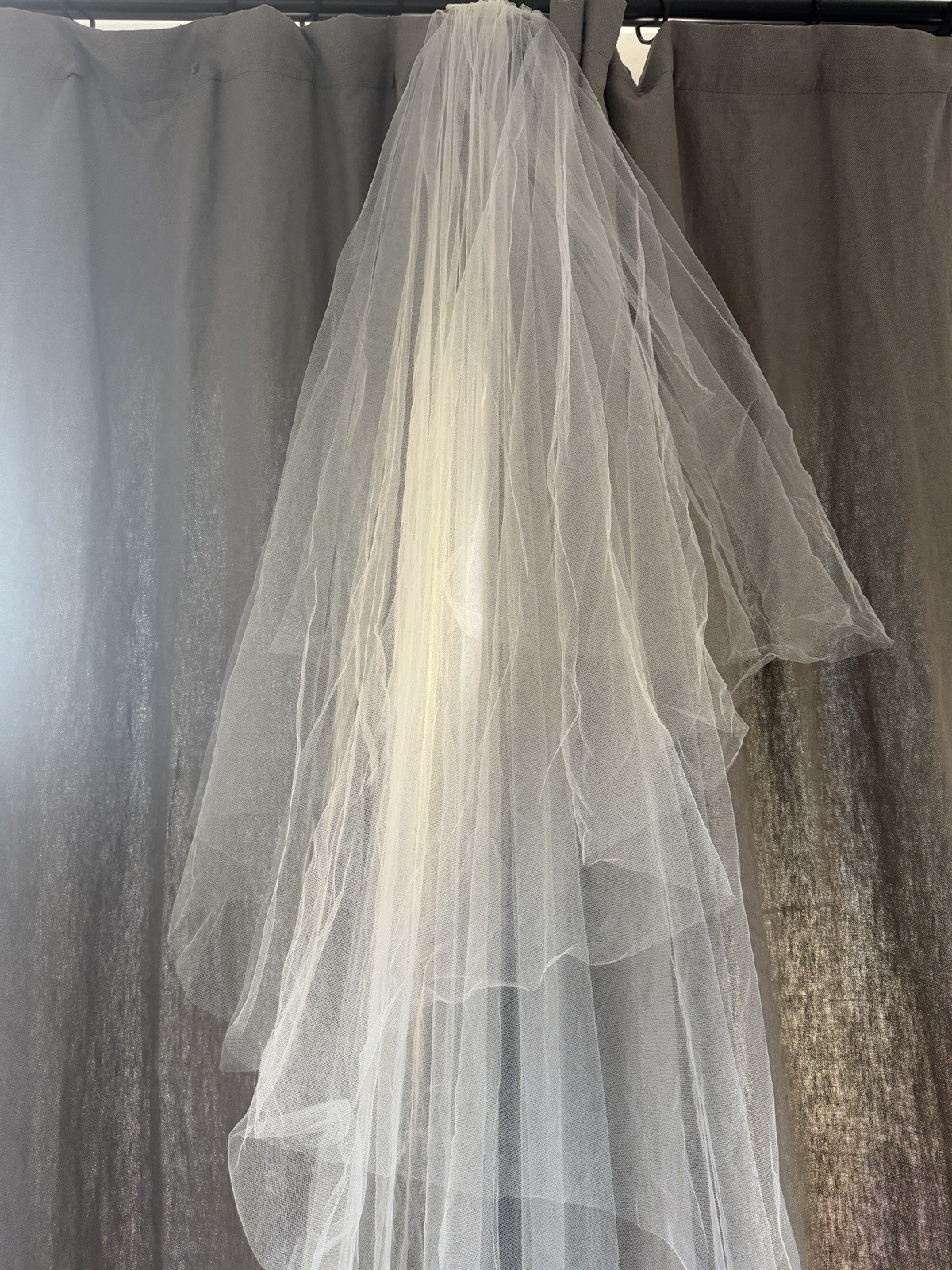 Oscar de la Renta Cathedral Wedding Veil 9 Ft Double Layer Raw Edge Bridal