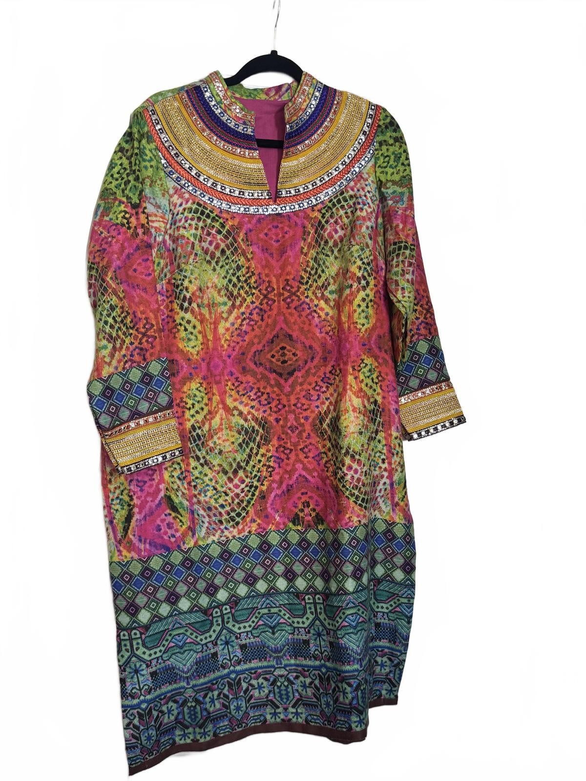 Vintage 70\'s Vibrant Long-Sleeved Hippie Caftan PTP 21\