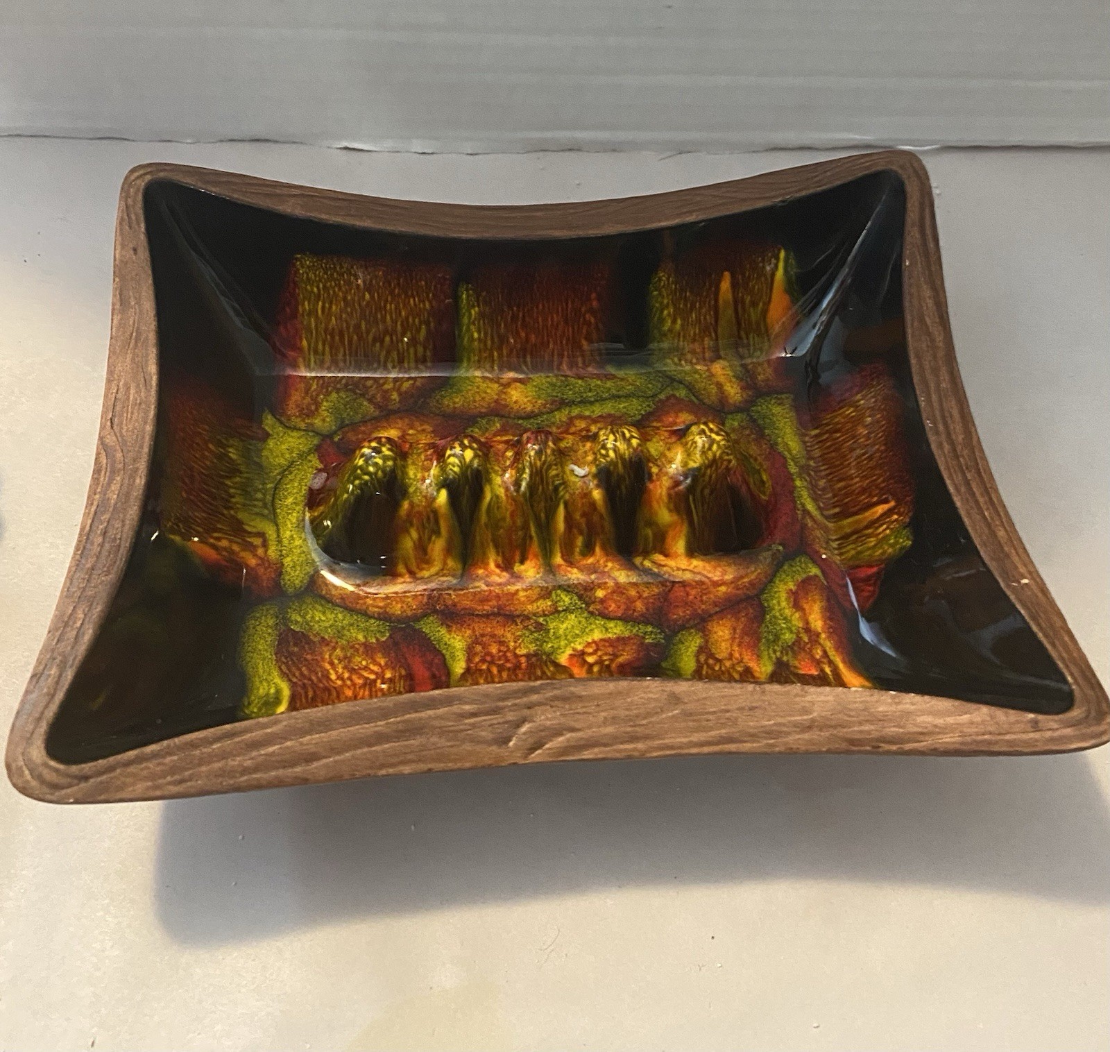 Vintage MCM  Sequoia Ware Orange/Green Burst Ashtray  1203 USA
