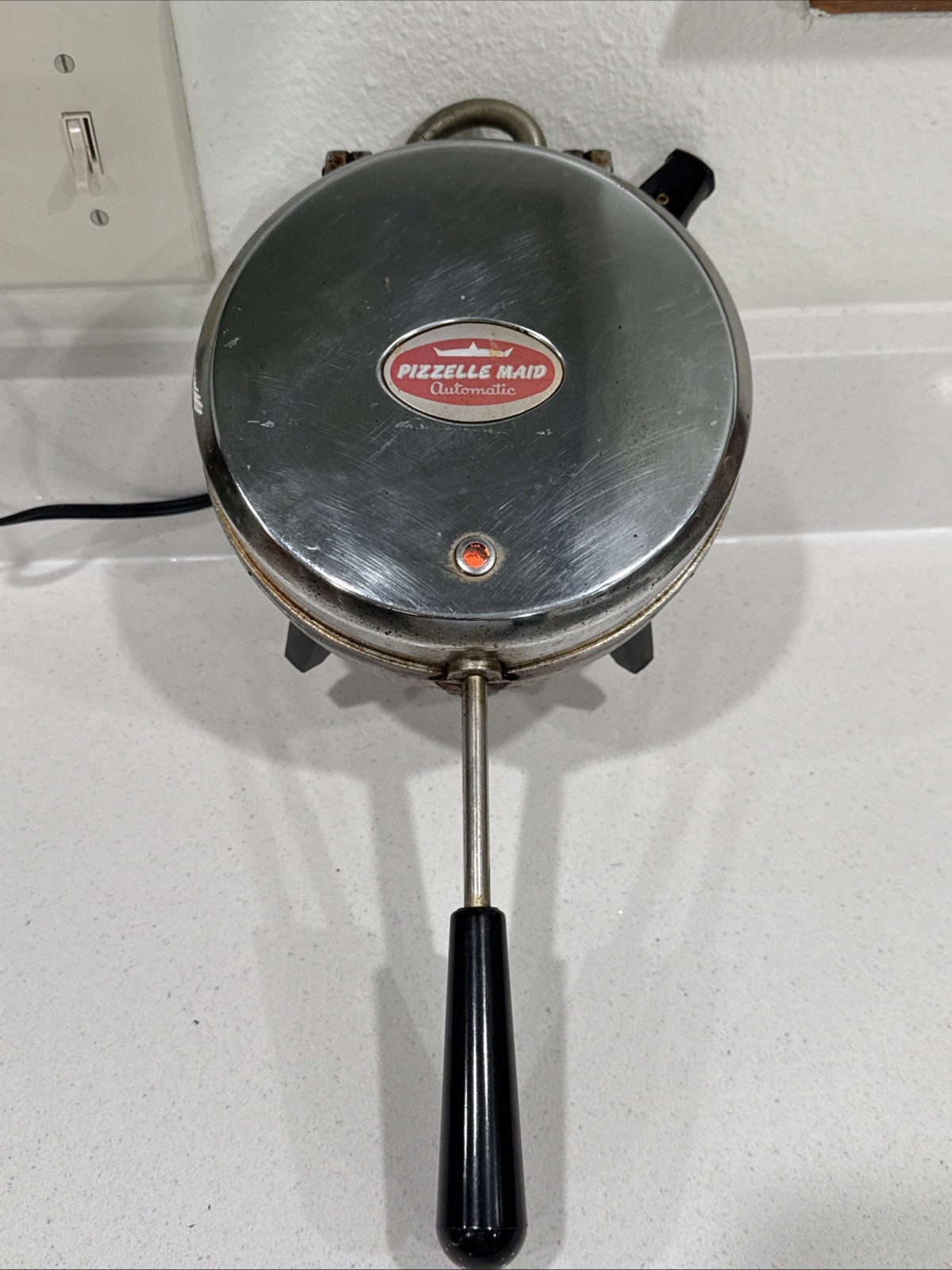 Vitantonio Pizzelle Maker  # 400 Vintage