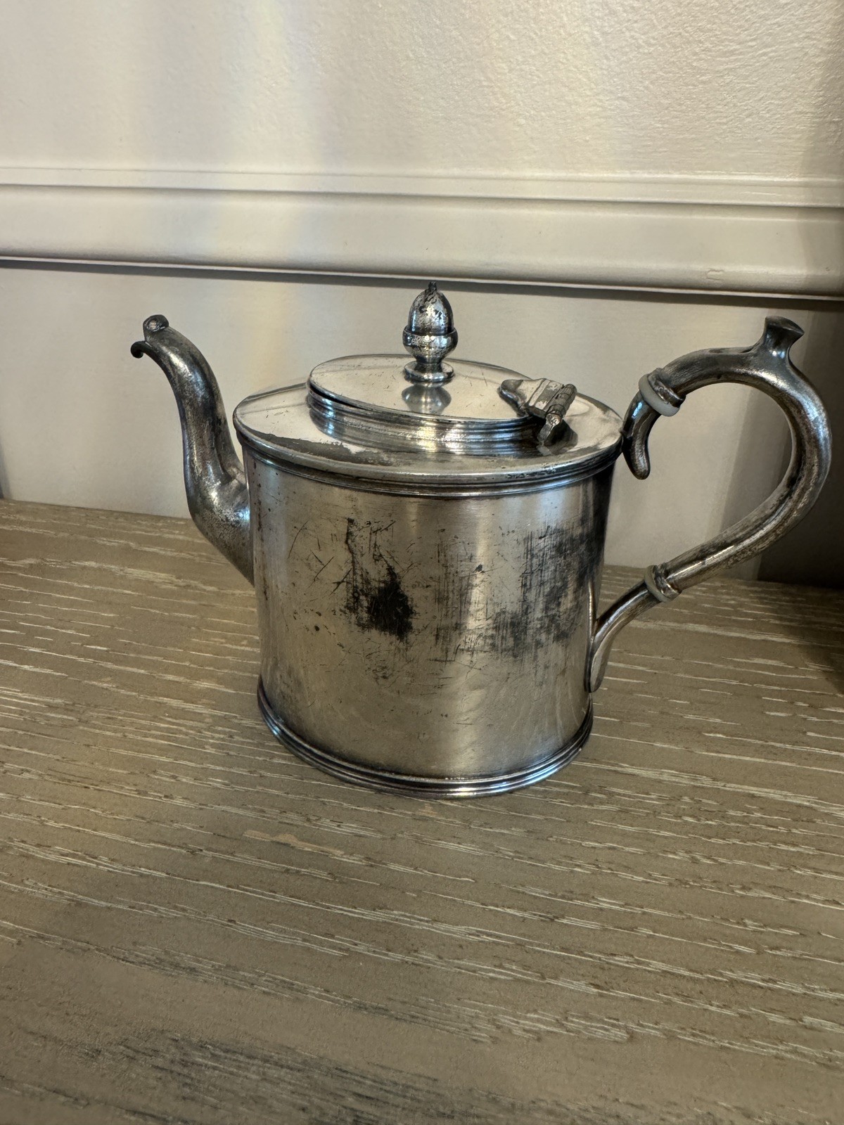 Antique Pewter teapot: c 1836 Antique Pewter teapot: c 1836