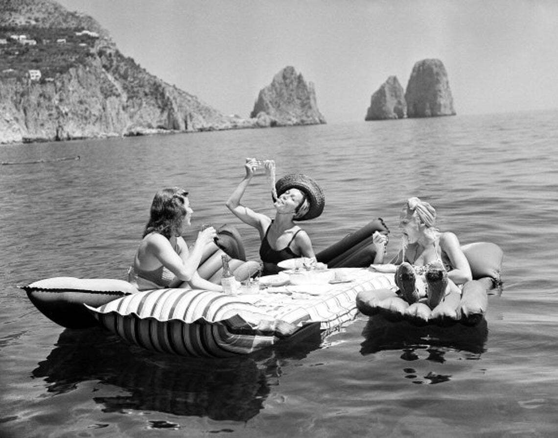 Capri Italy, 3 women eating spaghetti pasta on rafts  Photo 11 x 14