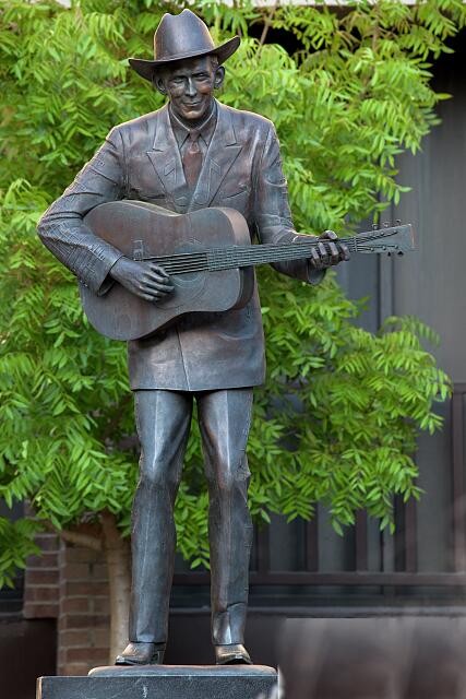 Montgomery Alabama Hank Williams statue 2010 Lister Hill Plaza country music