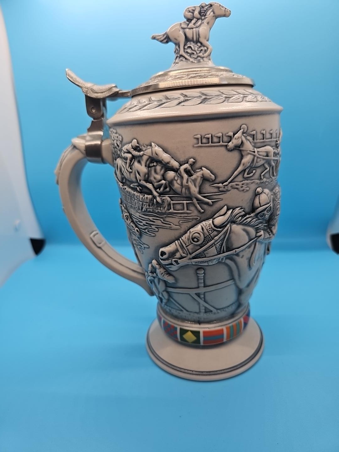 Vintage 1992 Avon Winner\'s Circle Horse Racing Stein Lidded Tankard Brazil