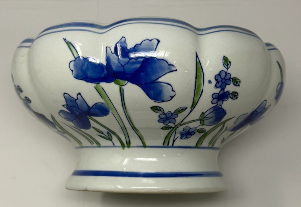 Vintage Blue Flower Planter Footed  8.25” Round X 4.5” T AAA Imports