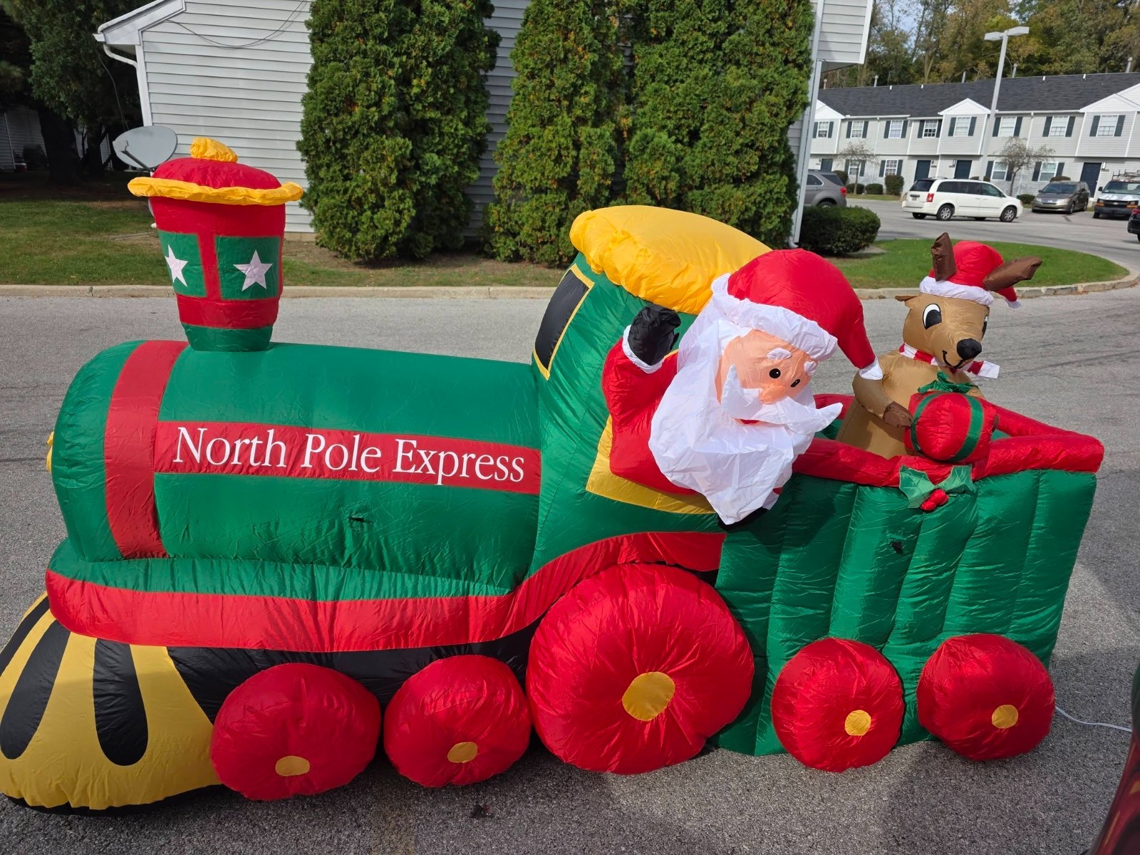 Gemmy 2006 Christmas Airblown Inflatable 7ft Santa Train with Animated Reindeer