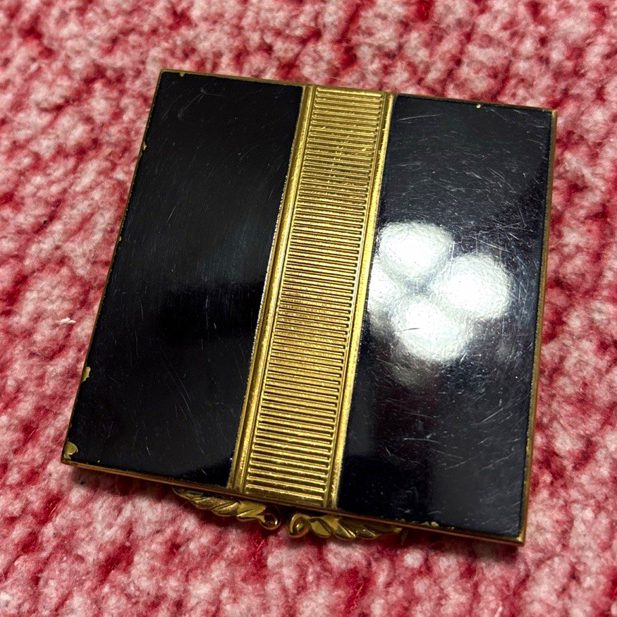 Stunning Vintage 1940s/1950s Volupté USA Mid-Century Powder Compact