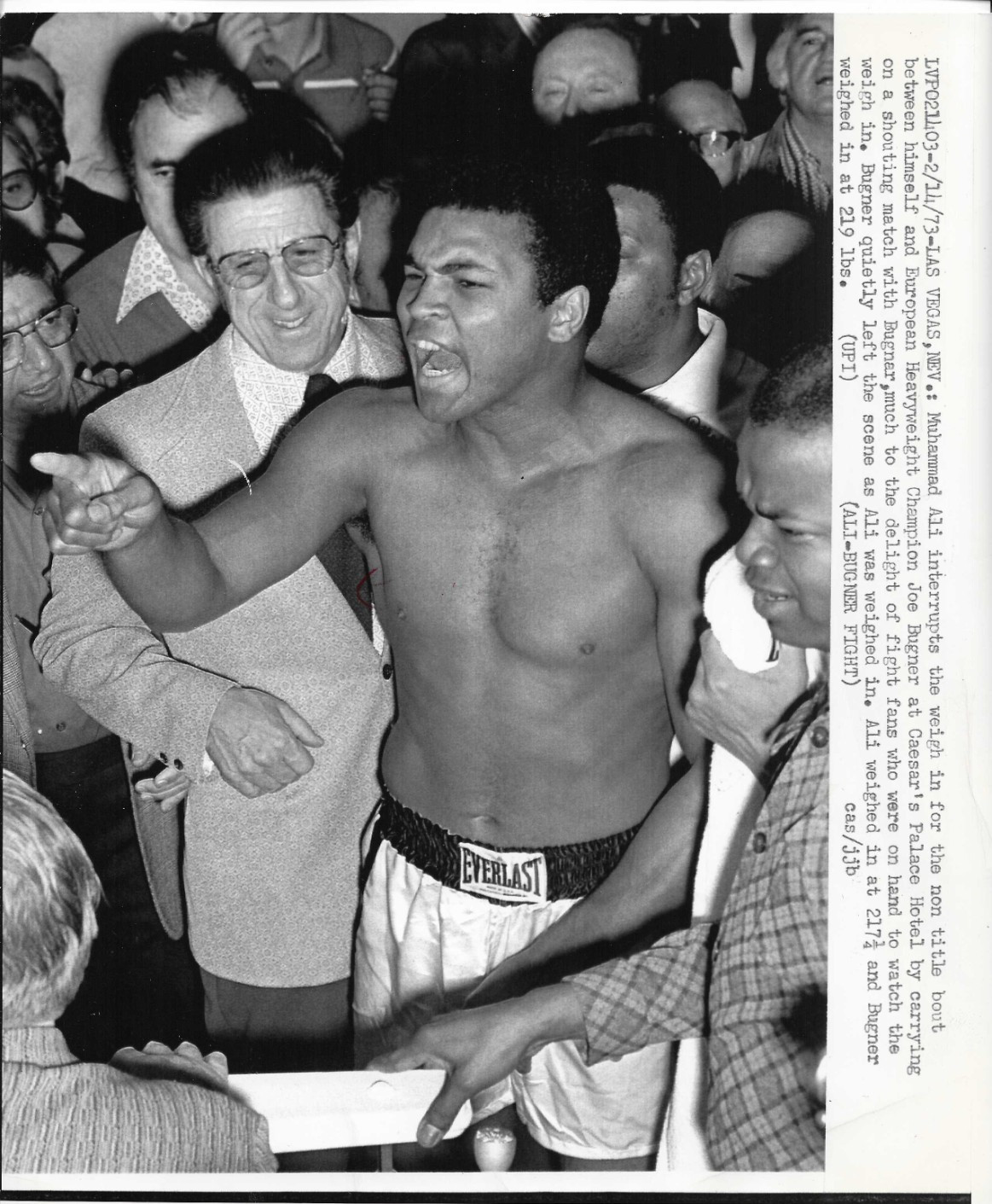 Muhammad Ali SHOUT OUT BUGNER 1973 Las Vegas Vintage Authentic UPI Press Photo Muhammad Ali SHOUT OUT BUGNER 1973 Las Vegas Vintage Authentic UPI Press Photo