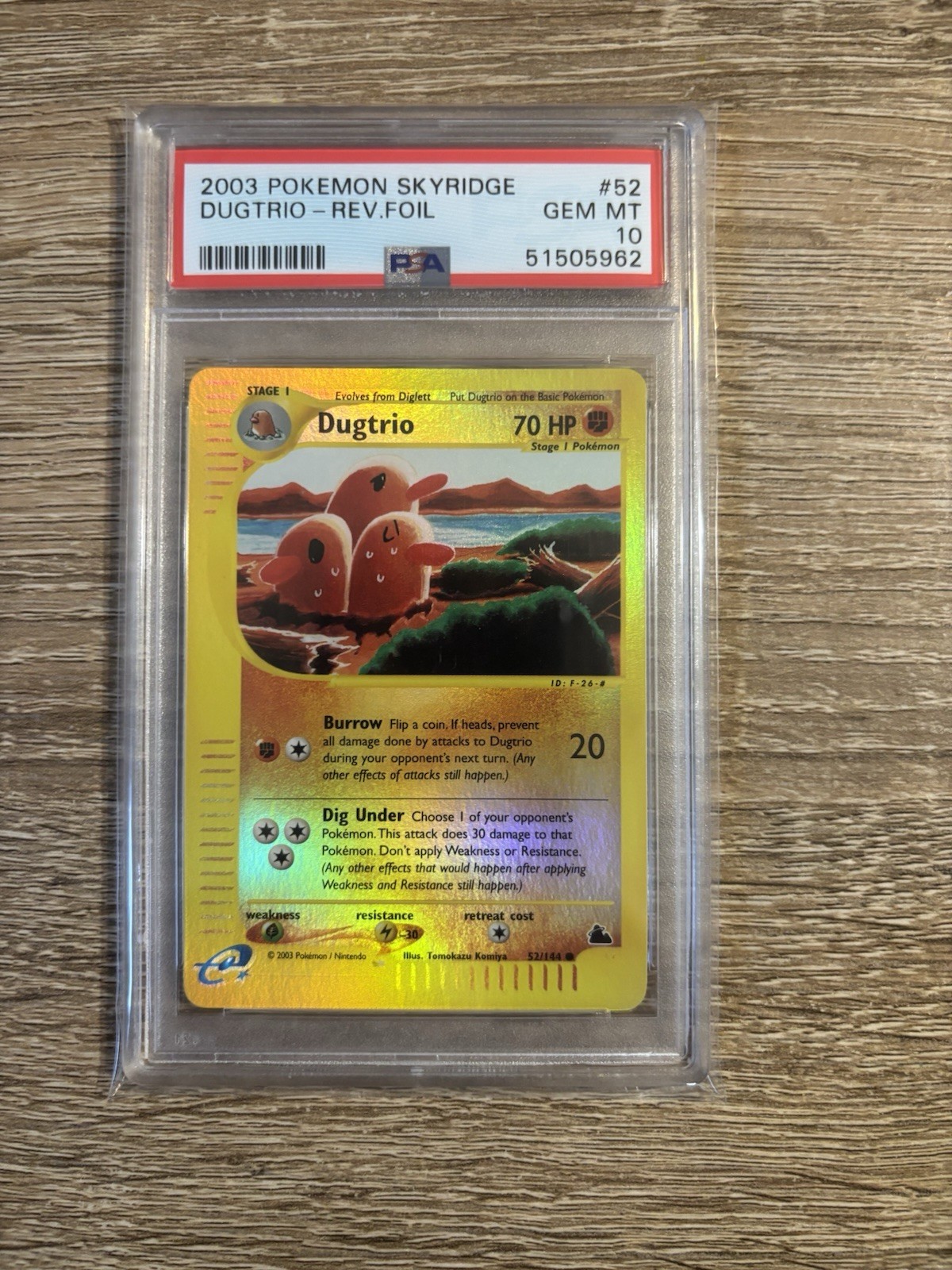 Pokémon TCG 2003 Skyridge Dugtrio 52/144 Reverse Holo PSA 10 English
