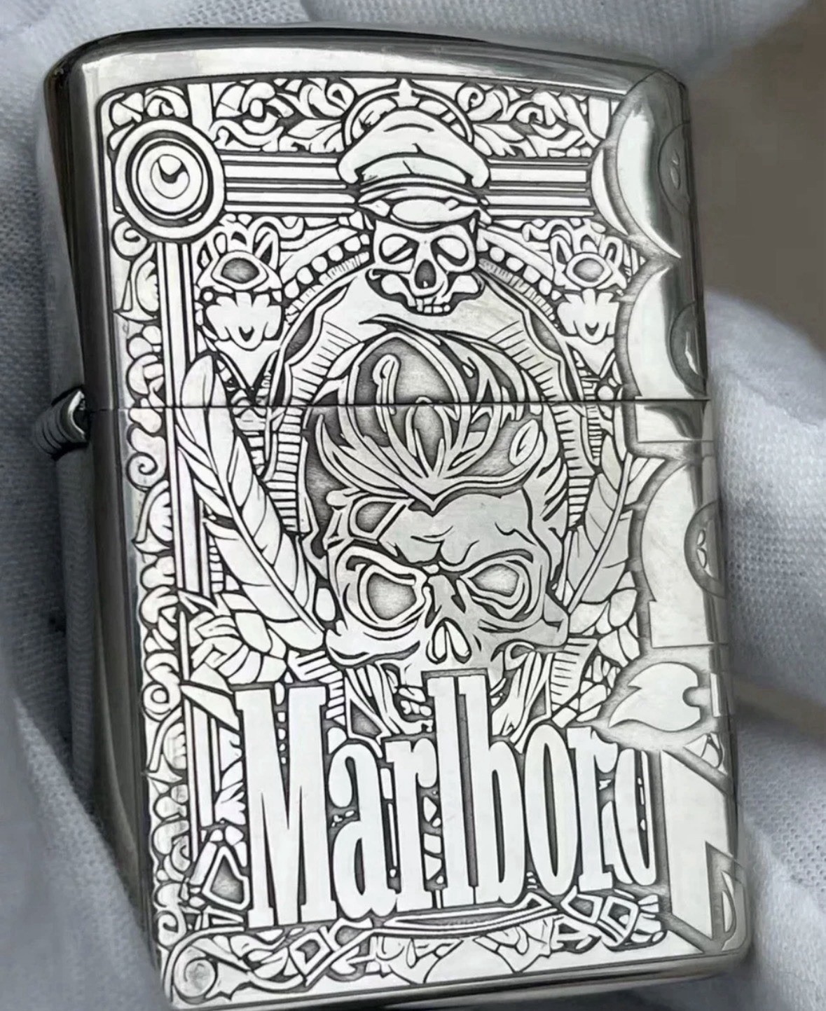 Marlboro Vintage Skull & Heart Zippo Lighter Silver 5 Sides In a New Box