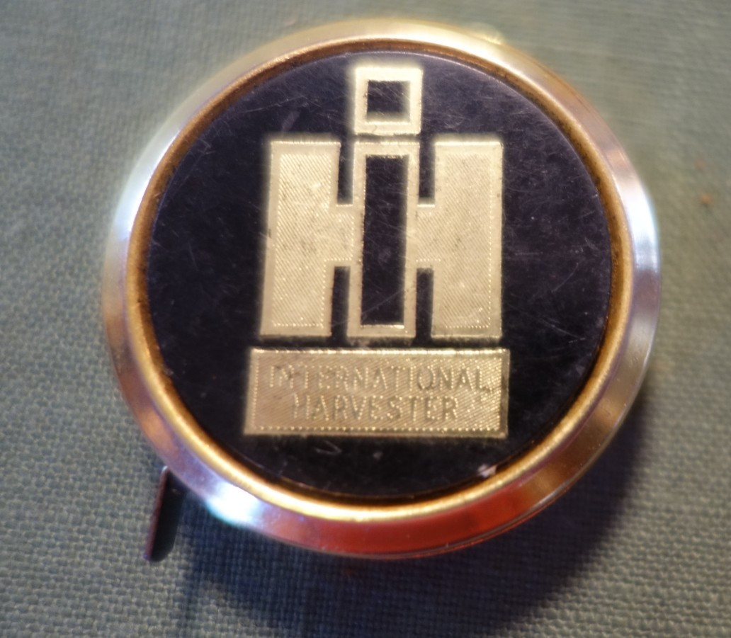 Vintage International Harvester Mini Tape Measure Black/Gold DOW & Co. New York