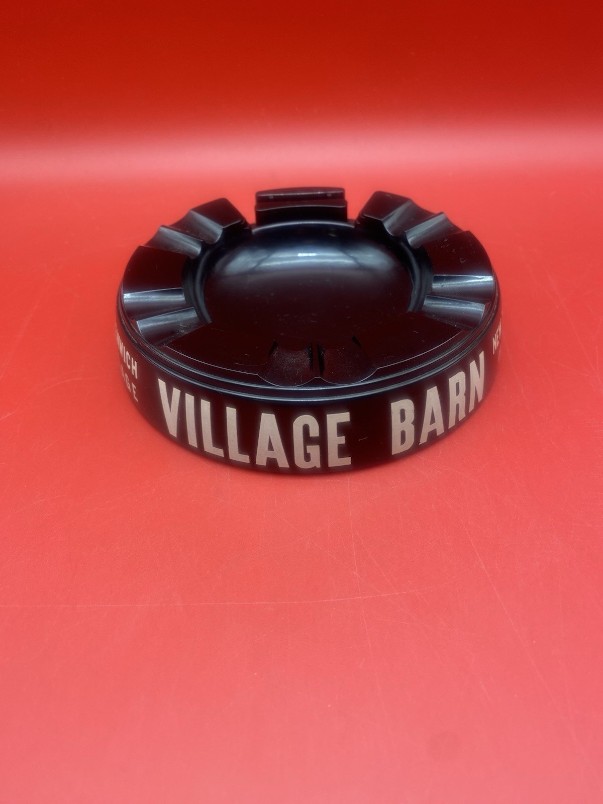 Vintage 1950s VILLAGE BARN Greenwich Village NYC Bakelite Ashtray By Eagle Mfg