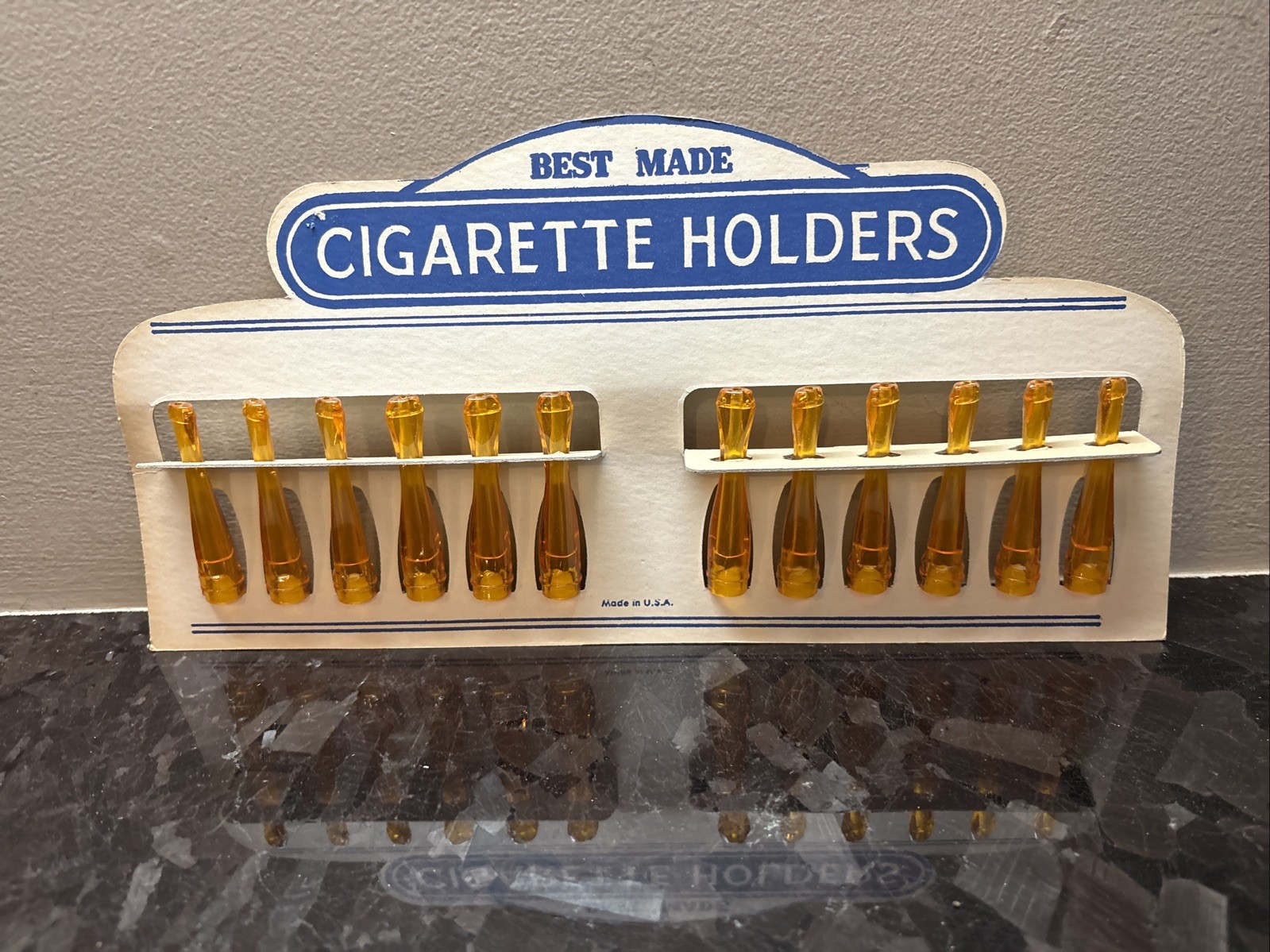 VINTAGE 1940\'s (CIGARETTE HOLDERS) NEW ON CARDBOARD DISPLAY (NOS) NEW OLD STOCK