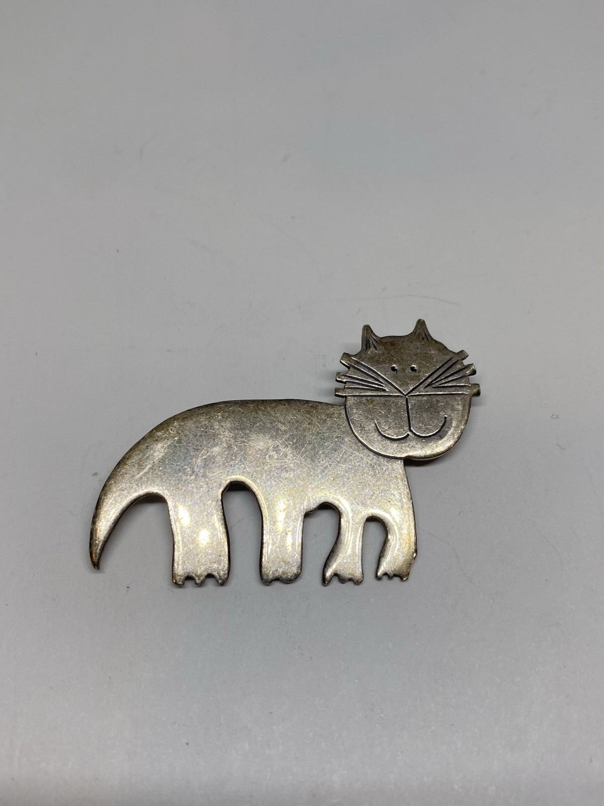J.H. Breakell 925 Sterling Silver Happy Cat Kitty Signed Pin Brooch 5.6g 925