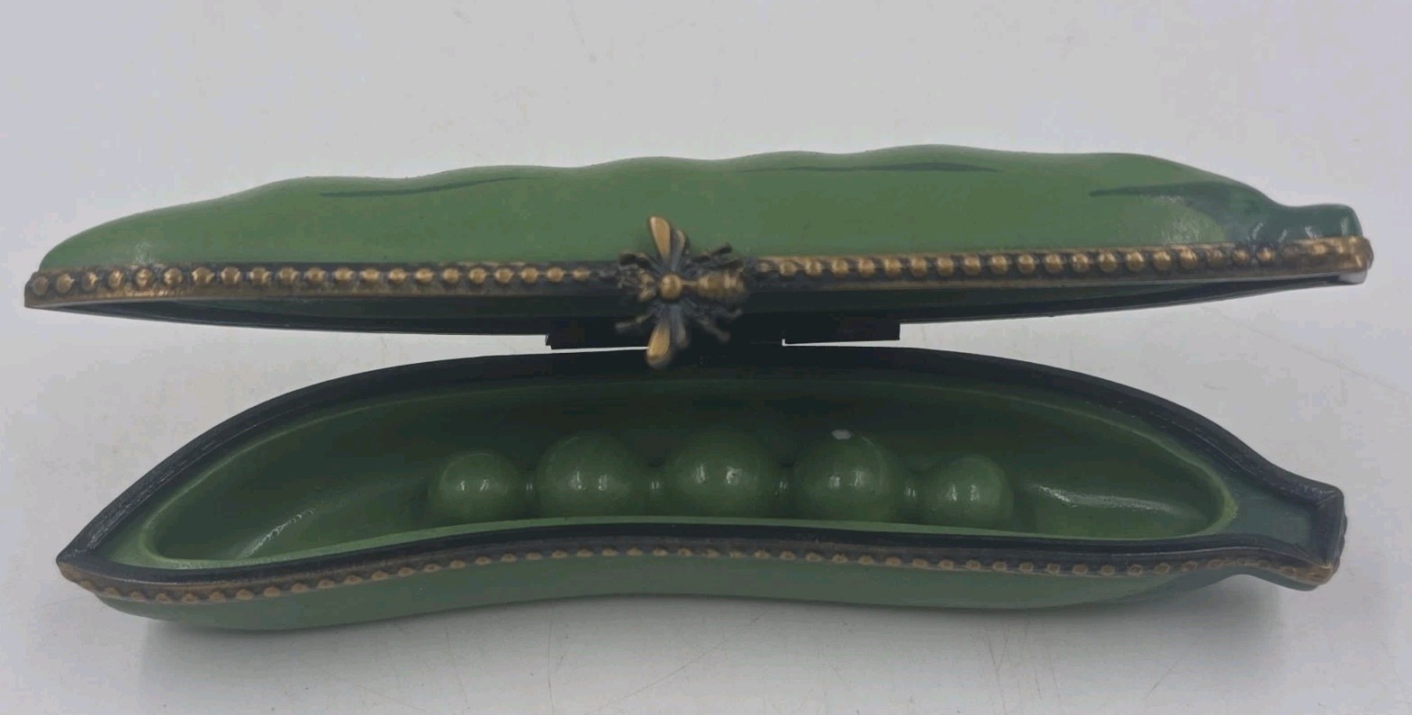 Limoges France Porcelain Peint Main Peas in a Pod Trinket Box Bee Clasp signed 