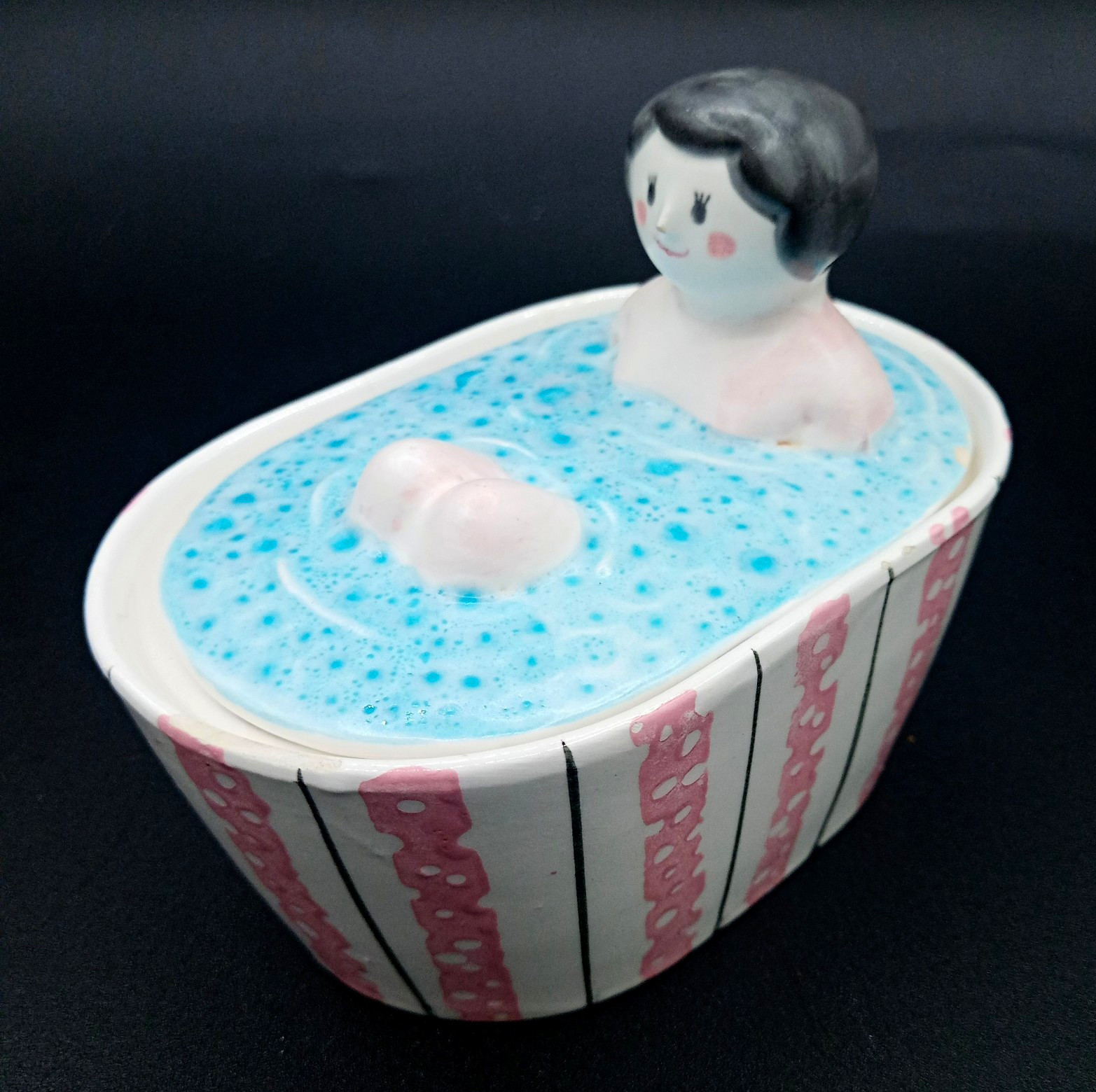 Vintage Ceramic Girl in Bathtub Vanity Storage Jar w Lid Novelty Bathroom Decor