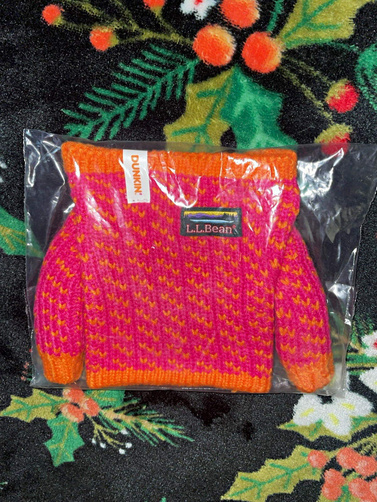 L.L.Bean x Dunkin’ cup sleeve 