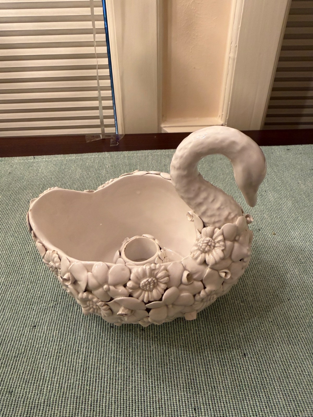 Vintage Ardalt Fiori Bianco Swan White Flowers Candleholder, Italy, 6\