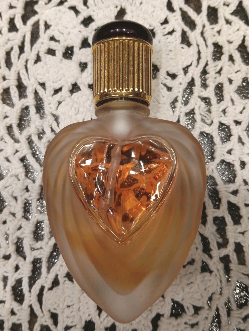 Vintage Victoria's Secret Rapture Perfume Cologne 22ml/.75oz Frosted Heart