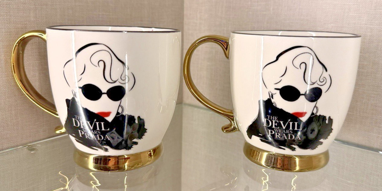 DEVIL WEARS PRADA MIRANDA 2 Gold Footed & Handled Mugs NWT