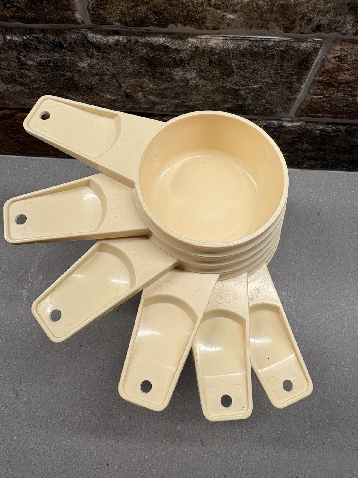 Vintage Complete Set of 6 Almond Tupperware Nesting Measuring Cups Cream Beige