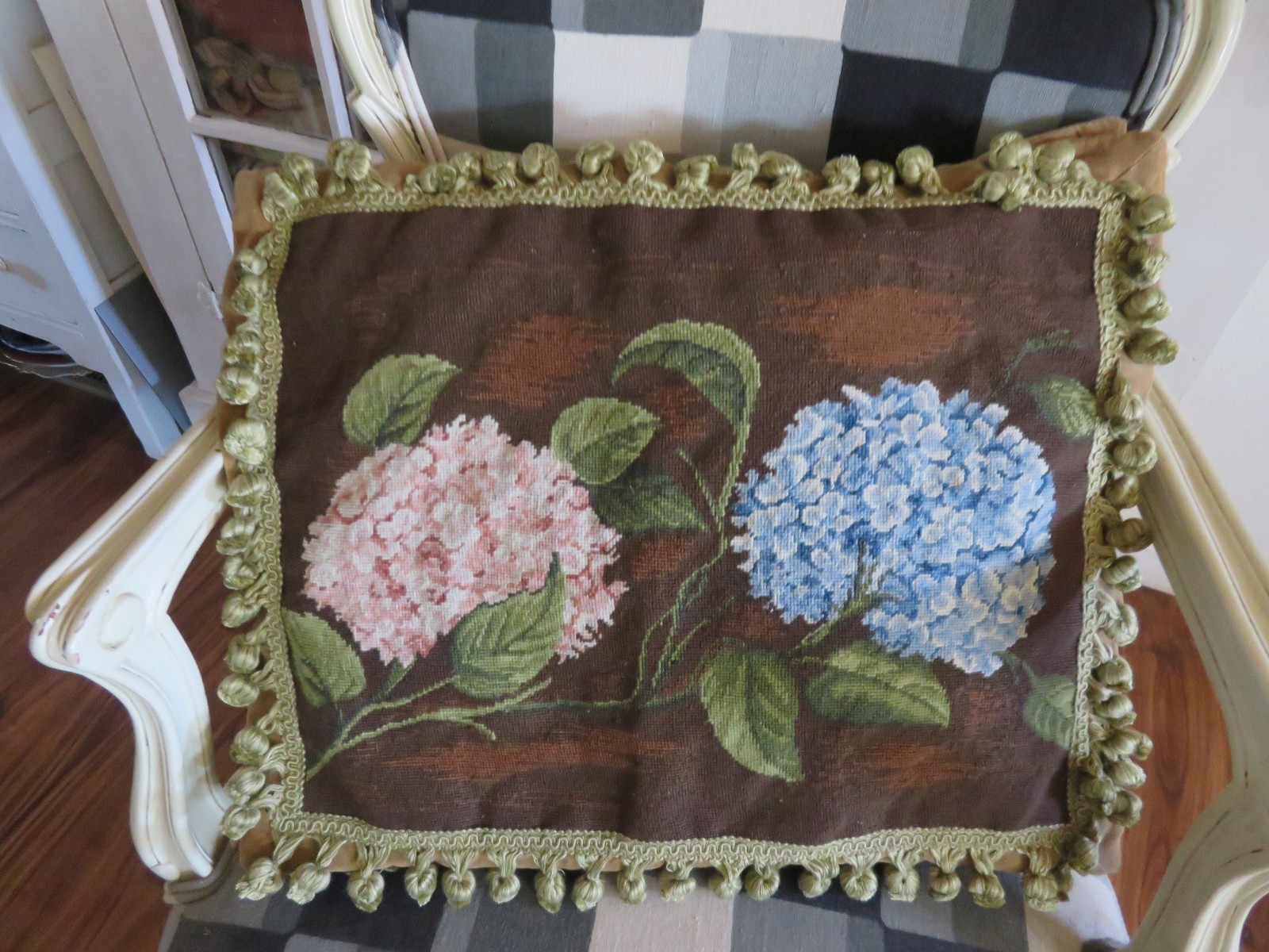 GORGEOUS Aubusson style Needlepoint Pillow cover Blue & Pink Hydrangeas NWOT