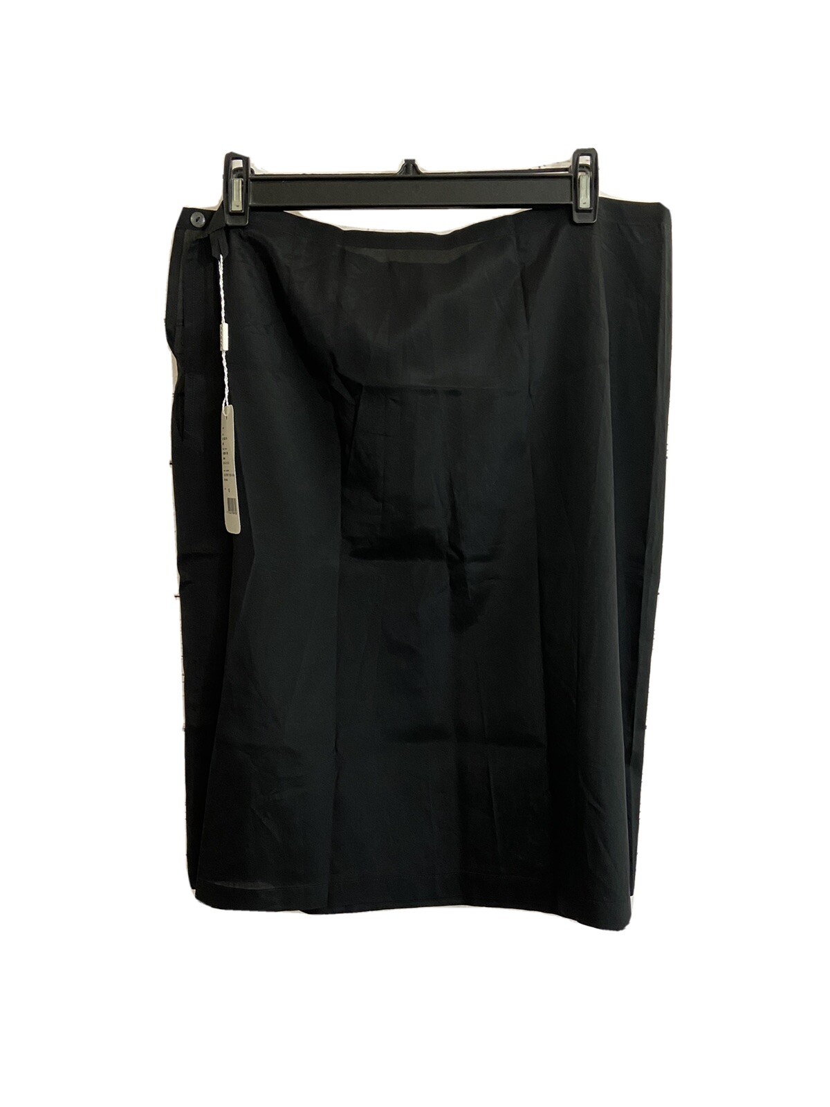 NWT AKRIS PUNTO Women\'s Black Slip Size Medium 10 NEW WITH TAGS