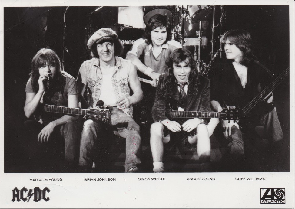 1986 Press Photo Rock band AC/DC Poses for a Record Album Cover