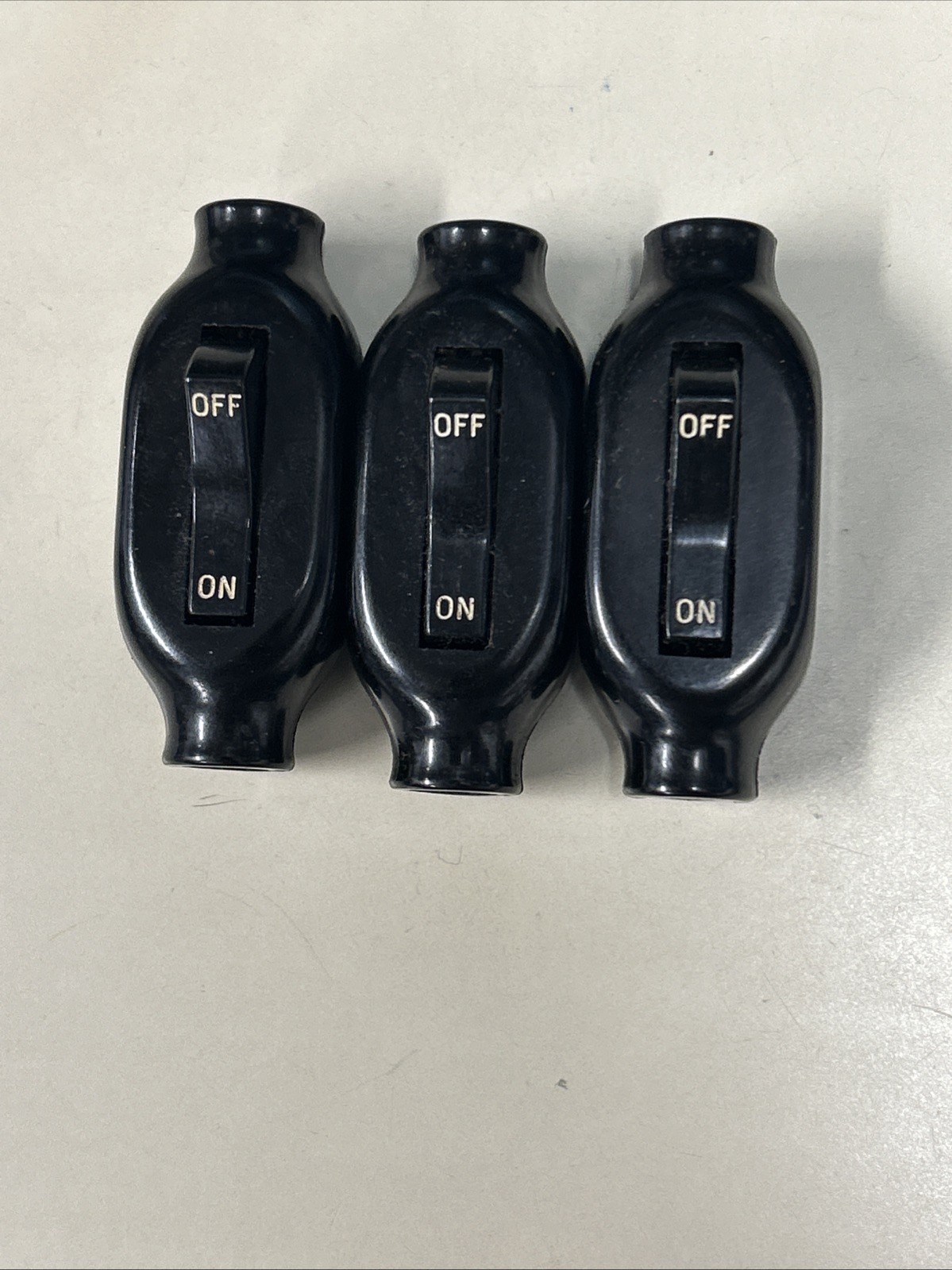 3 Vintage HUBBELL Electrical Snap Switch On Off In Line Cord Lamp Bakelite Black