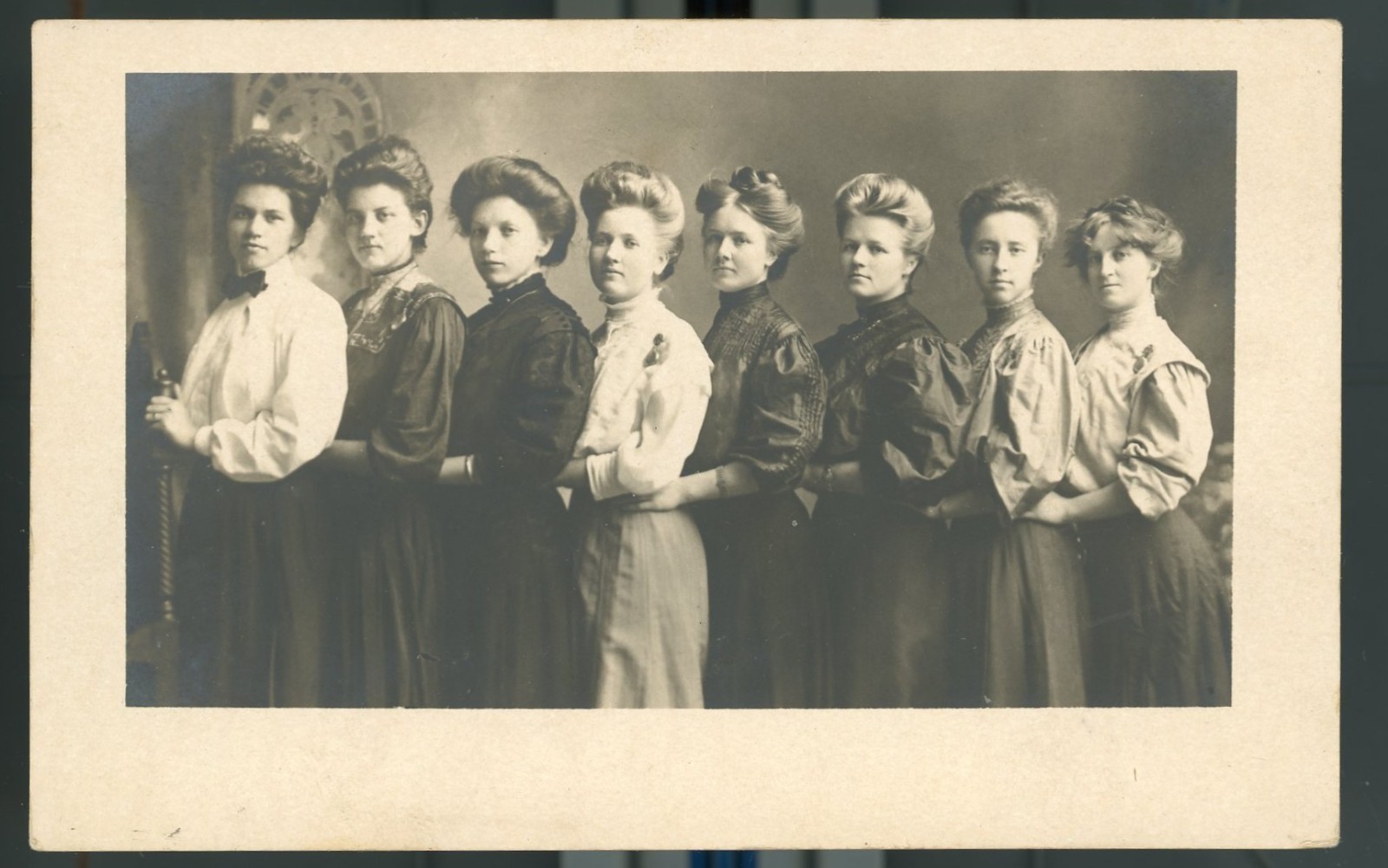 1908 - Maynard Minnesota RPPC - 8 women posing - to Racine, Minnesota - Stamped