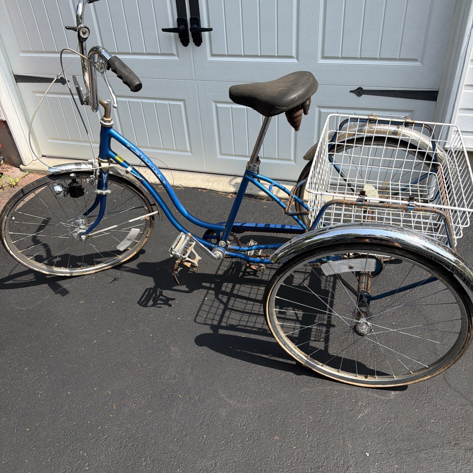 Vintage 1980 Schwinn Town and Country Tricycle Bike Blue Tri Wheel BR560486 AT2-