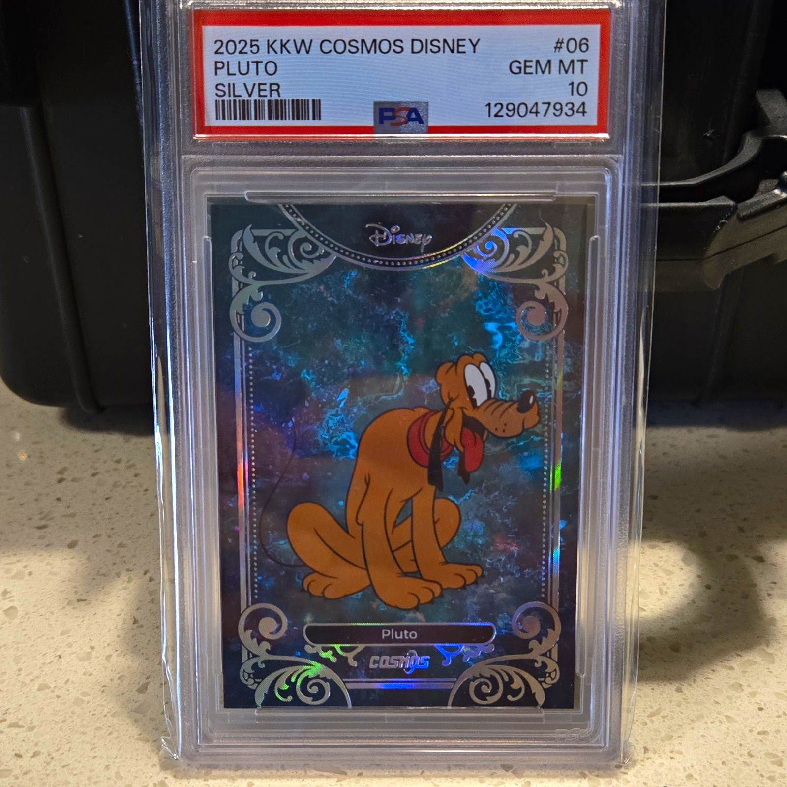 Kakawow 2025 KKW Cosmos Disney Pluto Silver Parallel Card #06 PSA 10