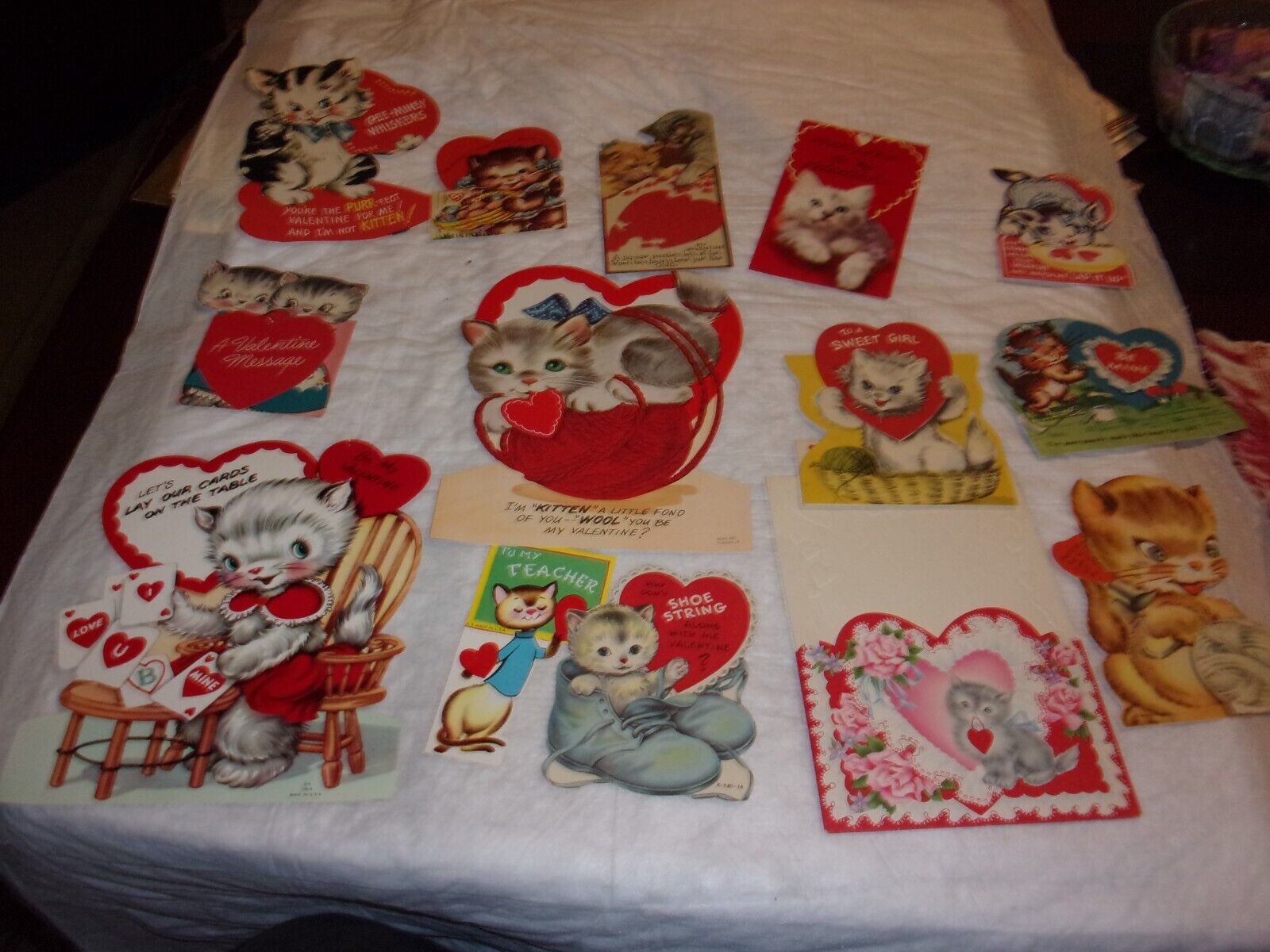 LOT OF VINTAGE VALENTINES, ALL WITH KITTENS