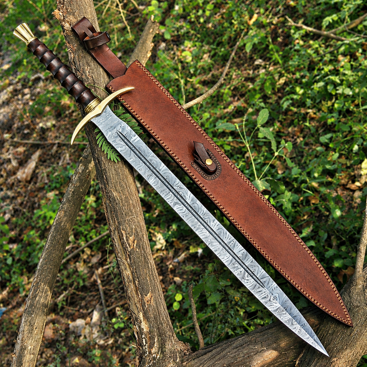 Handmade 32'' Damascus Steel Medieval Sword with Wooden Handle & Leather Sheath