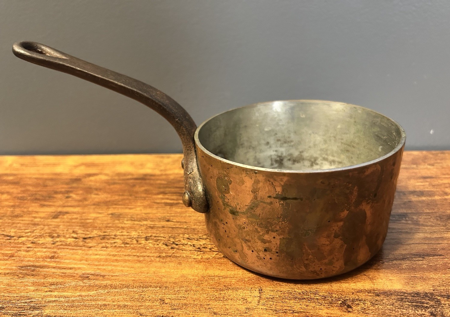 Antique Vintage Copper Saucepan Pot Tin Lined Cast Iron Handle 3 Rivet Stamped