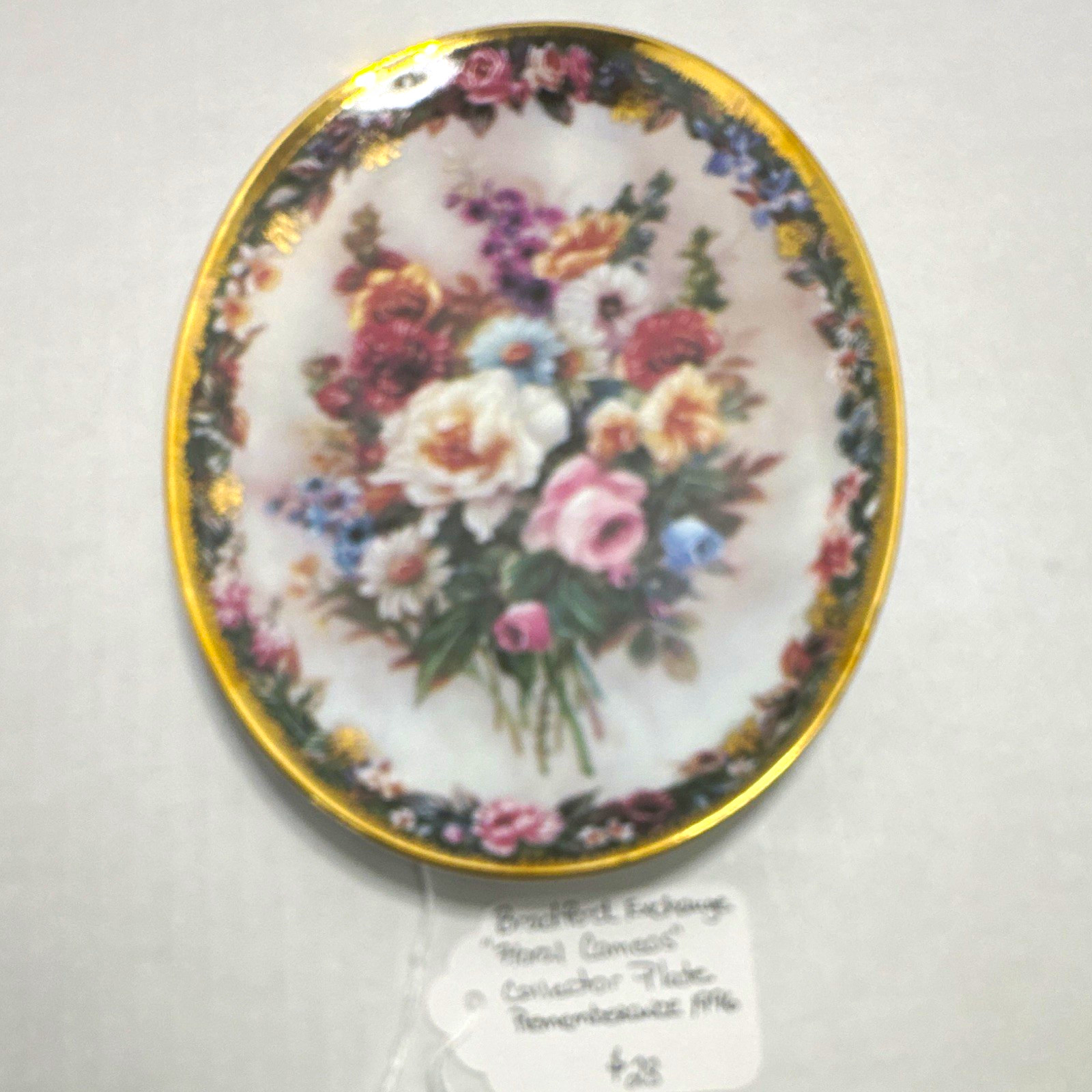 Bradford Exchange Floral Cameos Porcelain Oval Floral Collector Remembrance 1996
