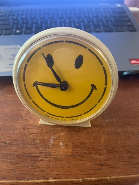 Vintage Westclox 1970s Yellow Plastic Smiley Face Wind Up Alarm Clock Works 4in