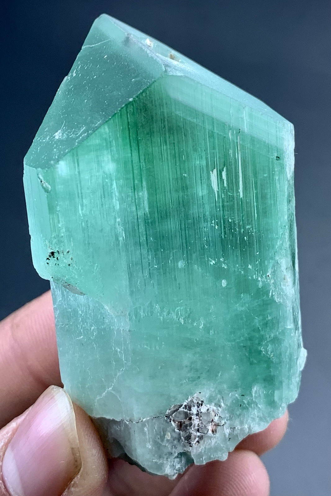 Limited Hiddanite Terminated Kunzite Crystal From Afghanistan 628 Carat’s