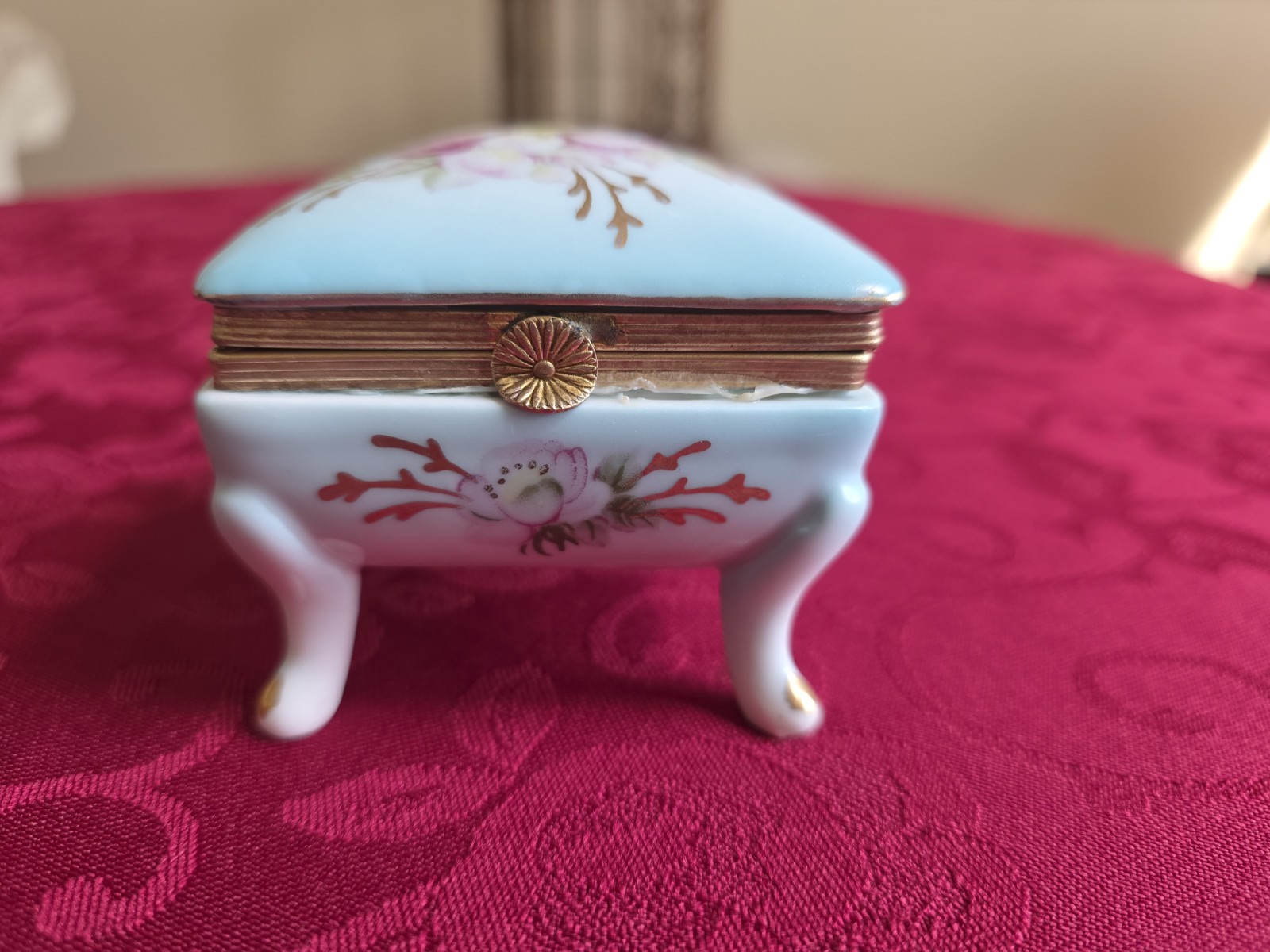 Vintage Royal Crown Hand Painted Porcelain Hinged Footed Trinket Box Pink Roses