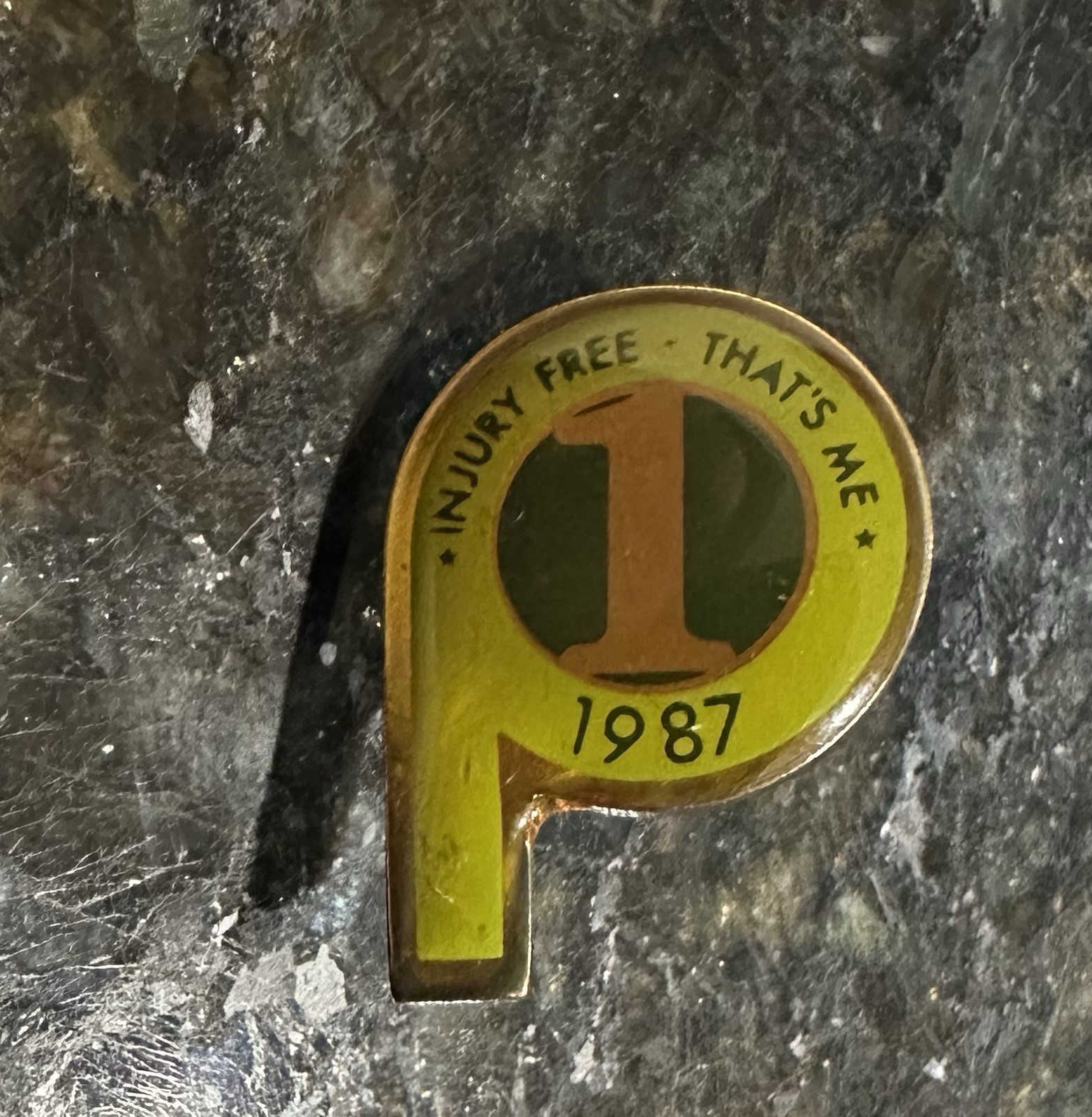 1987 Publix 1 Year Injury Free - That’s Me Lapel Pin Vintage